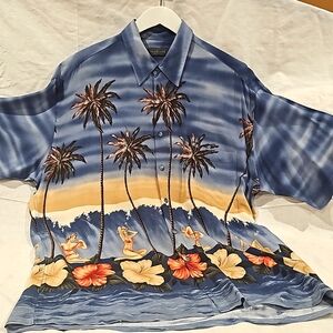 Van Huesen  Mens Hawaiin Shirt